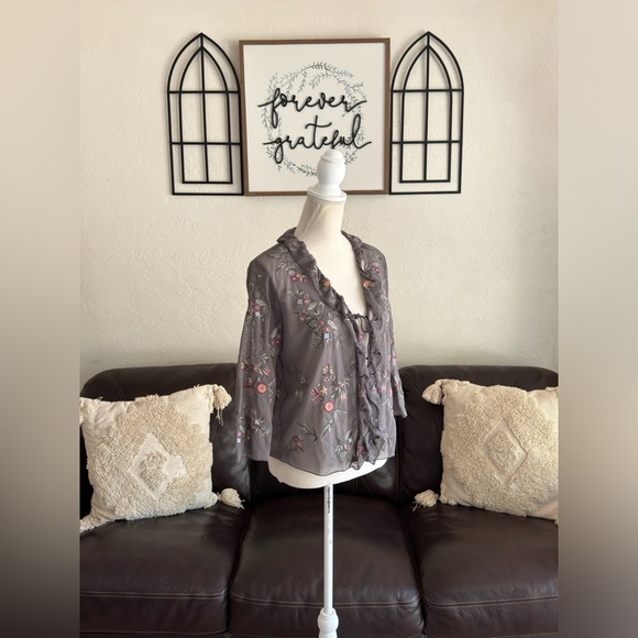 J Jill Floral Embroidered Gray Tie Front Cardigan Boho Size S Hippie Casual - Picture 5 of 11